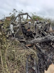 Avião ficou completamente queimado