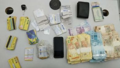 Dinheiro e cartões apreendido pela PF