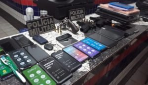 Material apreendido pela policia que estava com os suspeitos