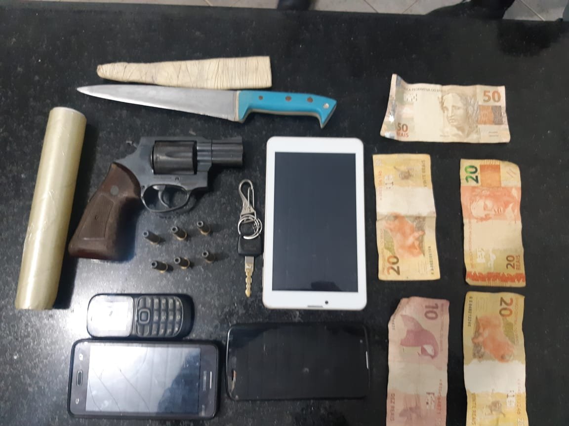 Material apreendido pela polícia