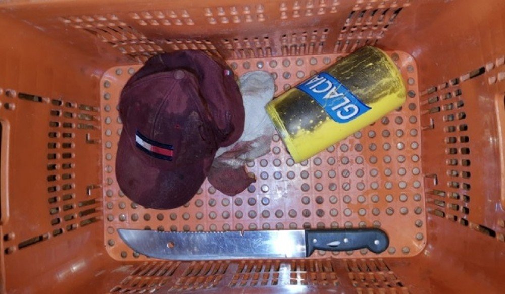 Material utilizado pelo acusado para matar a vitima