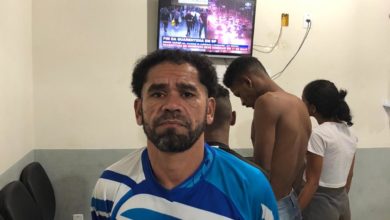 Suspeitos de participarem de tentativa de assalto no Tambaú