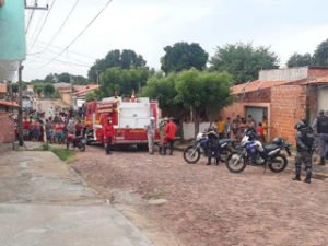 Equipes do Corpo de Bombeiros esteve no local