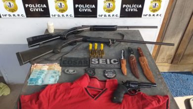 Armas apreendidas com o suspeito