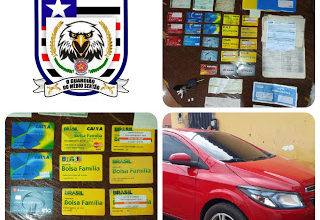 Cartões de beneficiários de programa social, apreendido pela polícia