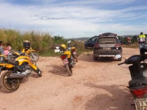 Polícia no local do crime