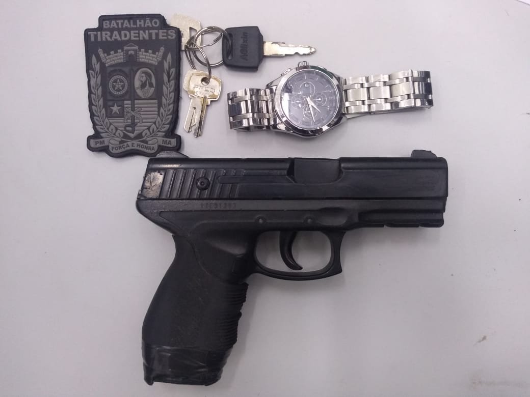 Simulacro de arma de fogo