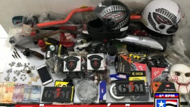 Todo material apreendido pela polícia durante a ação