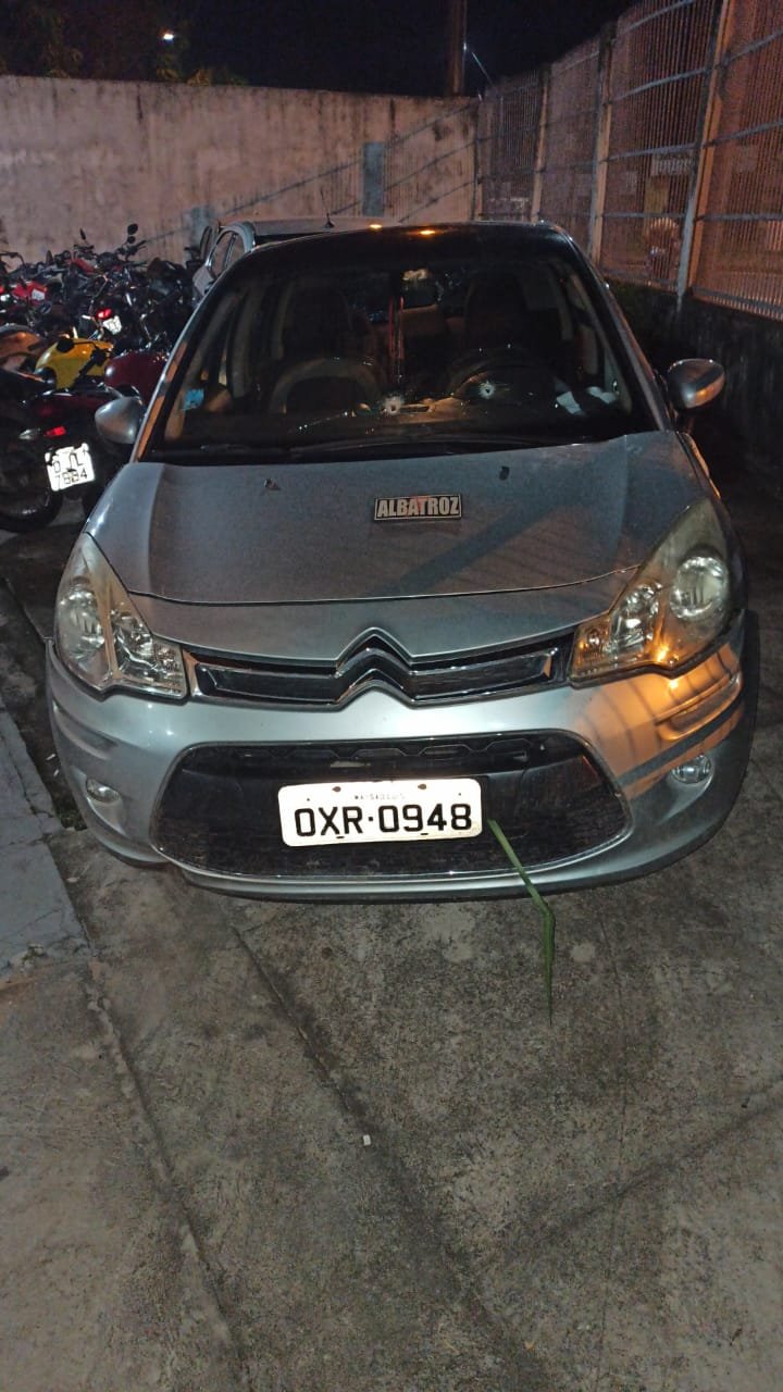 Veículo recuperado pela polícia