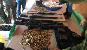Armas, munições apreendidas durante operação policial