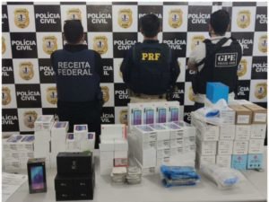 Celulares e acessórios sem nota fiscal avaliados em R$ 200 mil