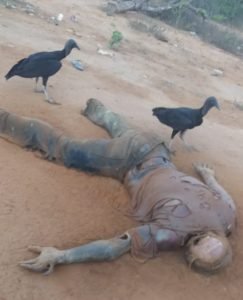 Corpo de homem é encontrado no lixão