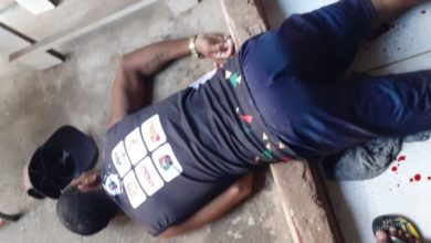 Homem foi morto na porta de casa no bairro Liberdade