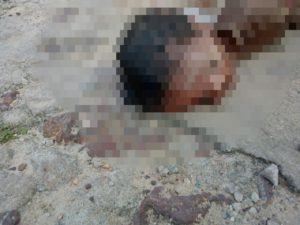 Parte do corpo da criança foi devorado por urubus