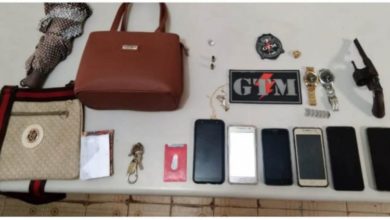 Policias da 1ª USC conseguiram prender os indivíduos e recuperar objetos roubados