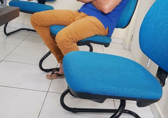 Raimundo Diniz está na sede SHPP junto de um advogado