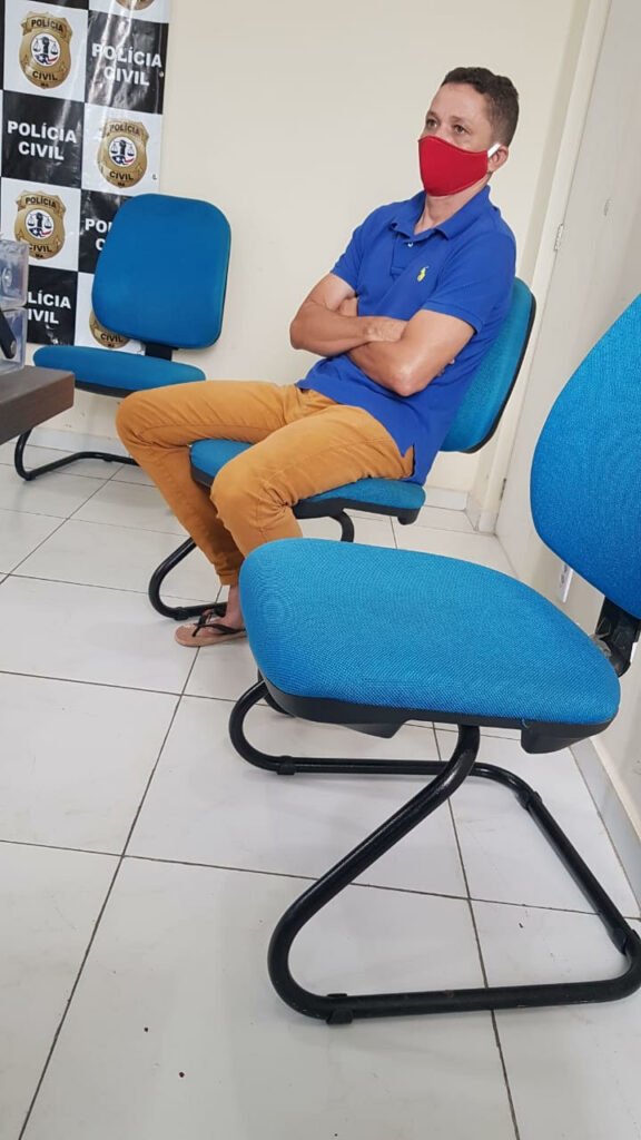 Raimundo Diniz está na sede SHPP junto de um advogado