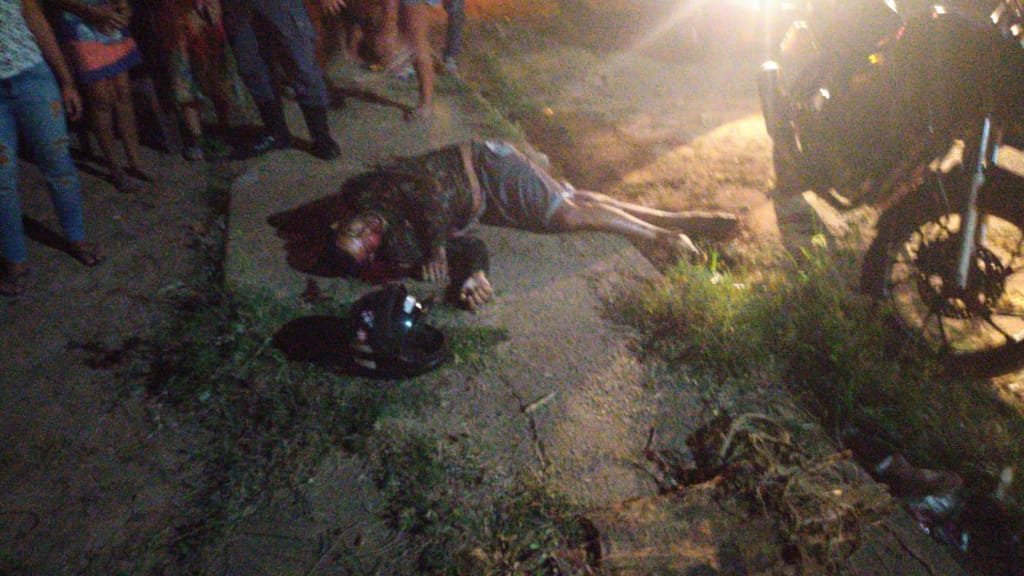 Vítima morreu no local do crime