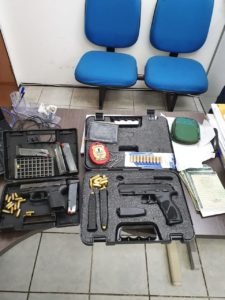 Material que estava na casa do investigado