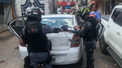 O trio estava em um veículo Cobalt
