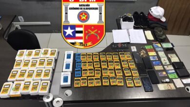 Suspeitos utilizavam máquinas e cartões para aplicar golpes