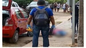 Criminosos levaram a arma do PM aposentado que foi morto junto com a esposa