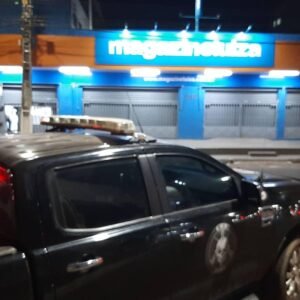 Funcionários foram feitos reféns