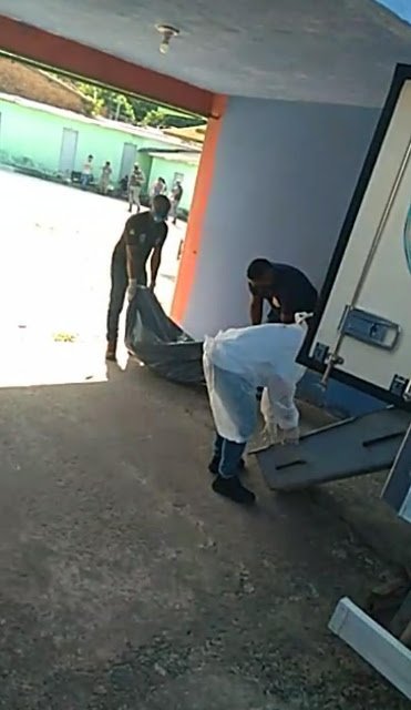 IML realizou a remoção do corpo (Foto Reprodução)