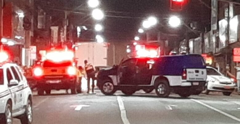 Policiais isolaram a área, mas os assaltantes haviam fugido