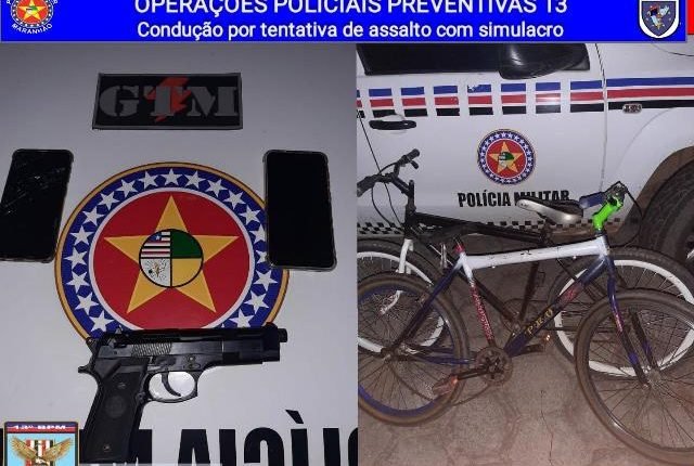 Simulacro e celulares apreendidos