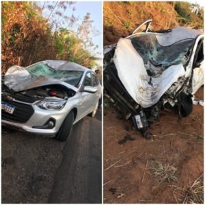 Veículo totalmente destruído
