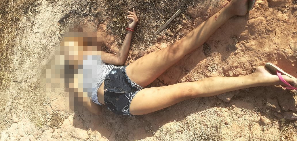 Jovem foi morta com tiro na cabeça