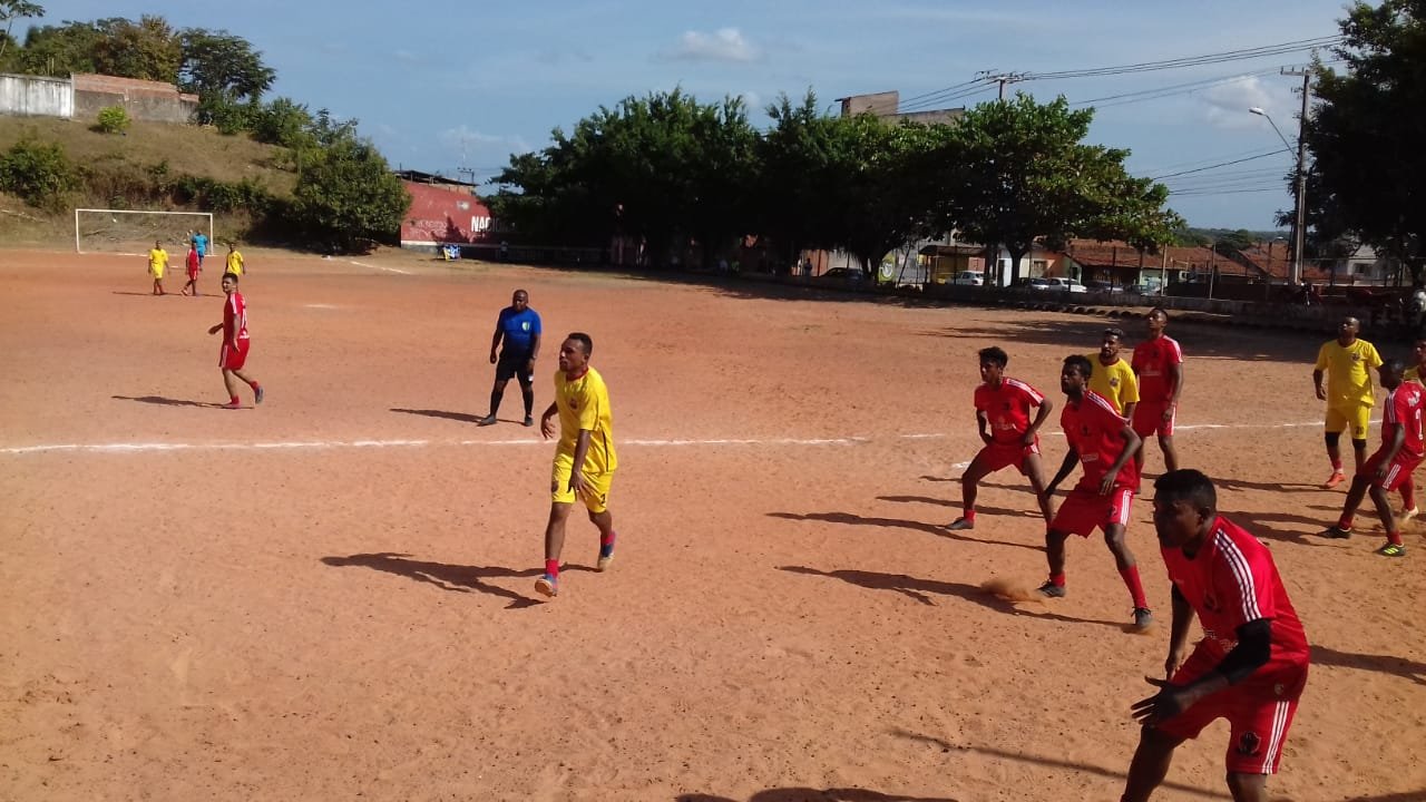 Partida terminou com 6 gols