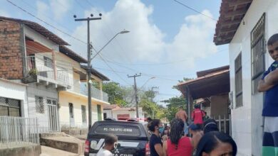 Polícia Civil no local do achado de cadáver