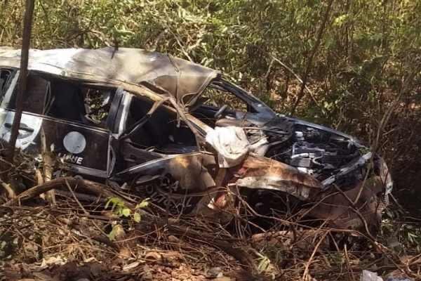 Viatura ficou destruída - foto divulgação