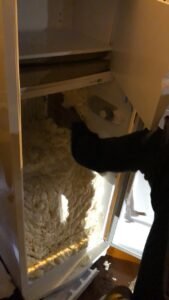 Droga estava escondida dentro da geladeira