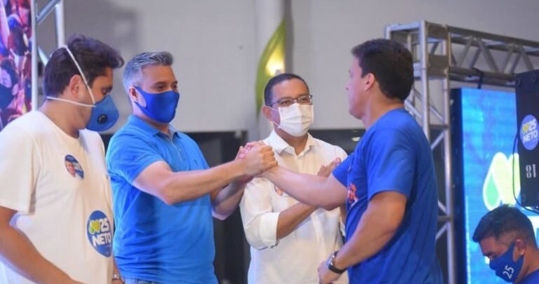 Neto recebe apoio de Felipe Camarão