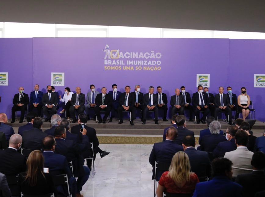 Apresentação oficial do Plano Nacional de Imunização contra a covid-19, no Palácio do Planalto, em Brasília