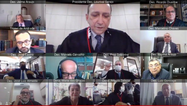 A votação ocorreu durante sessão plenária administrativa presidida pelo desembargador Lourival Serejo (Foto Ascom TJMA)