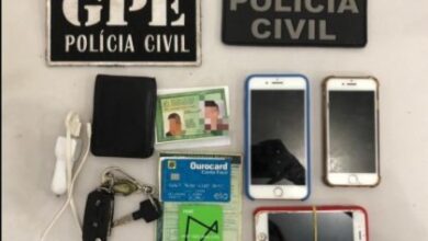 Celulares e cartões utilizados pelos suspeitos