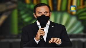 Doria faz cálculo político e reconhece atividades religiosas como essenciais