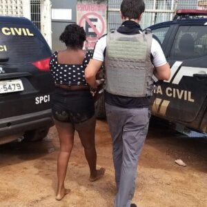 Mulher estava em prisão domiciliar
