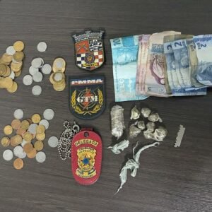 Droga e dinheiro apreendido
