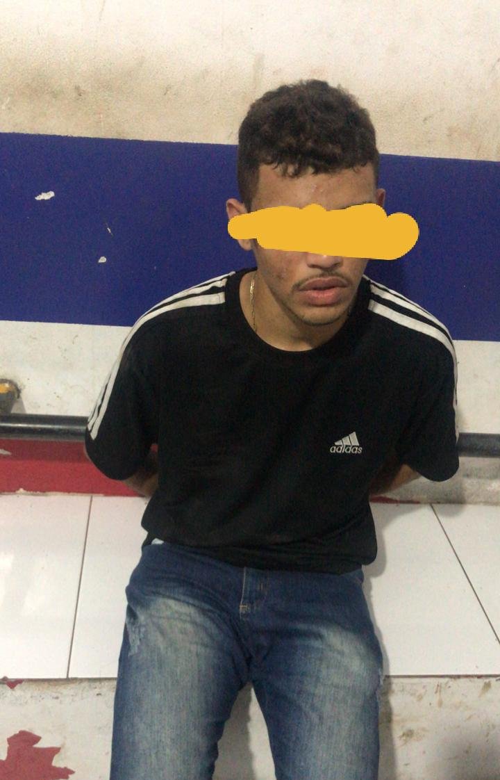 Preso após assaltar comércio
