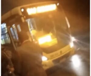 Assaltante foi morto dentro do ônibus