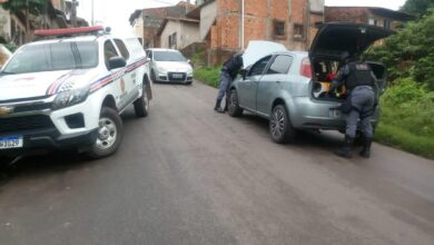 Três pessoas foram presas