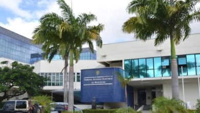 TRE suspende atividades