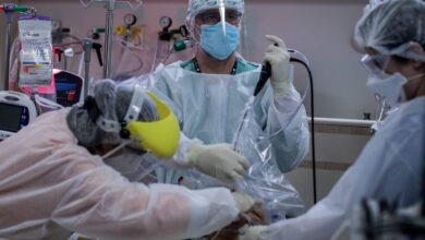 UTIs cheias, troca de ministro e auxílio marcam a semana