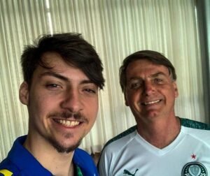 Jair Renan Bolsonaro é o filho mais novo do presidente