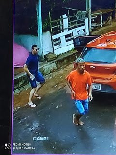 Os dois homens foram flagrados assaltando